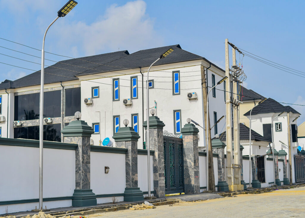 Best Hotel and Apartments in Lagos | Sangotedo | BridgeHampton Lagos