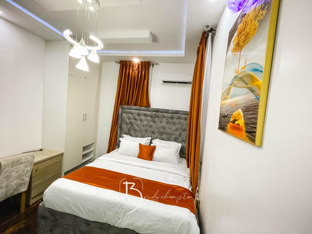 Best Three Bedroom Suite in Lagos | Cozy Suite | BridgeHampton Lagos